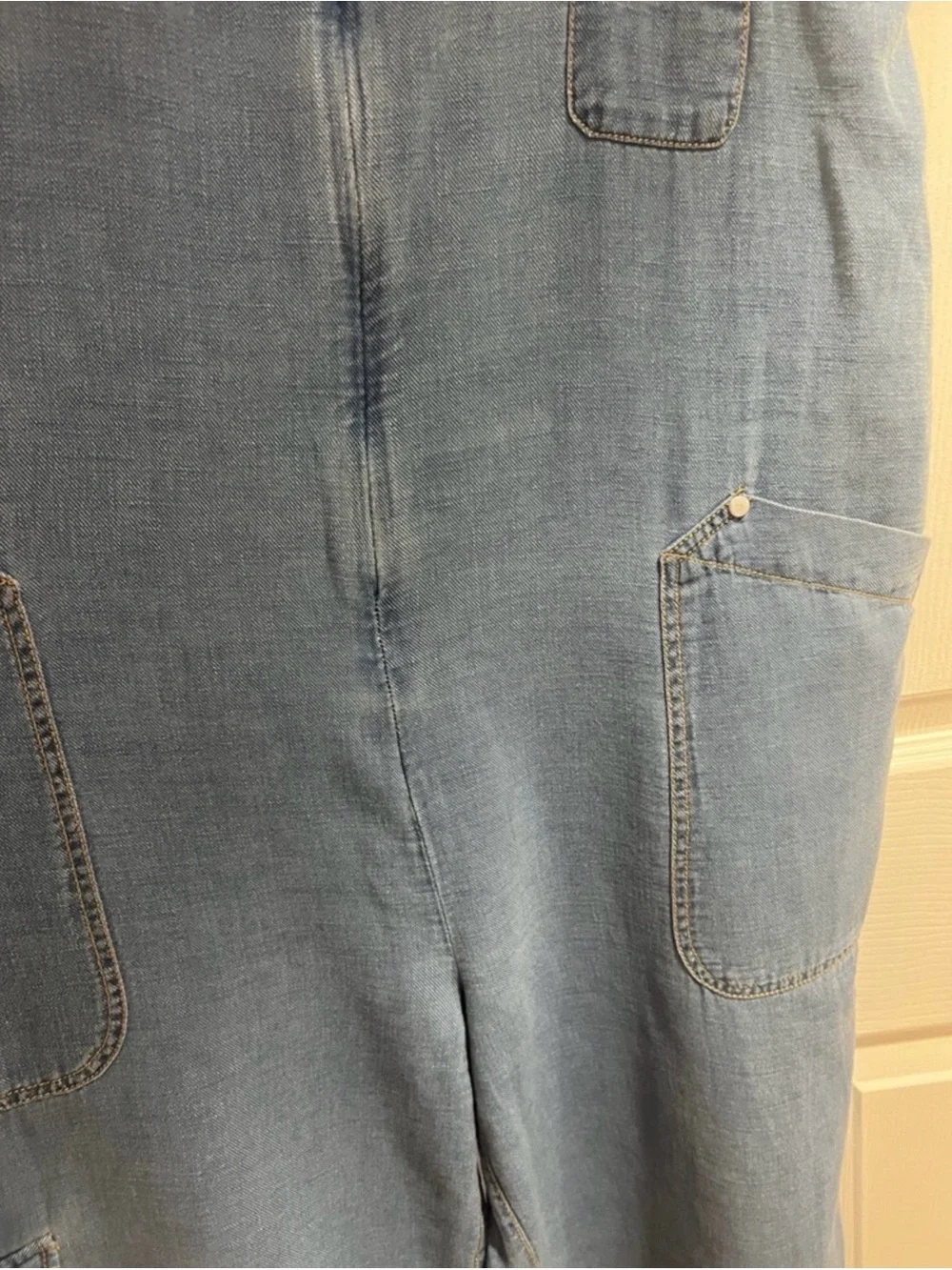 PILCRO ANTHROPOLOGY DENIM JUMPSUIT SIZE XS!! LIKE NEW!! - Picture 4 of 6